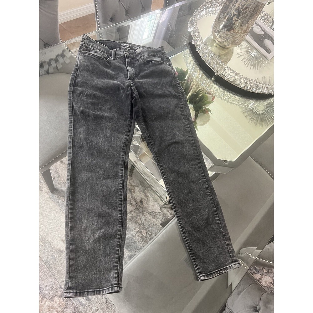 Signature Levi Strauss Womens Mid‎ Rise Slim Cuffed Jeans Black Wash